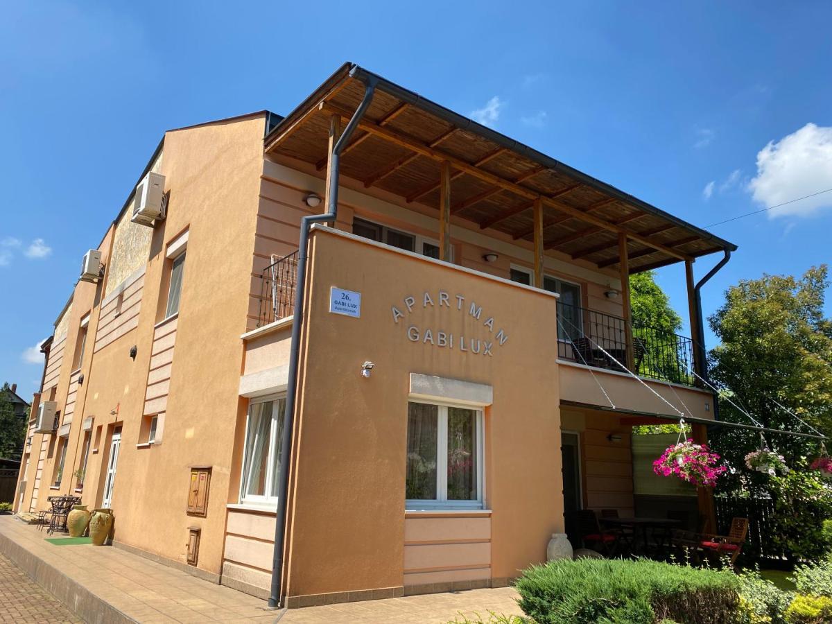 דירות Hajdúszoboszló Gabi Lux Apartman מראה חיצוני תמונה