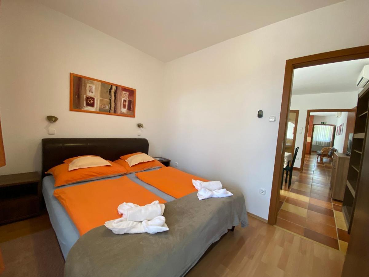 דירות Hajdúszoboszló Gabi Lux Apartman מראה חיצוני תמונה