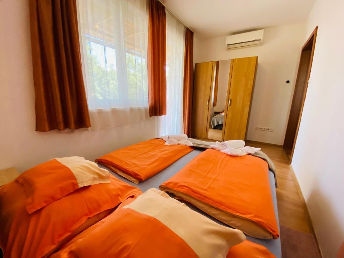 דירות Hajdúszoboszló Gabi Lux Apartman מראה חיצוני תמונה
